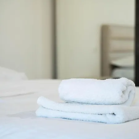 Hideaways, Free Parking & Breathtaking View Apartamento