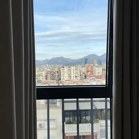 Hideaways , Breathtaking View & Free Parking * Tirana