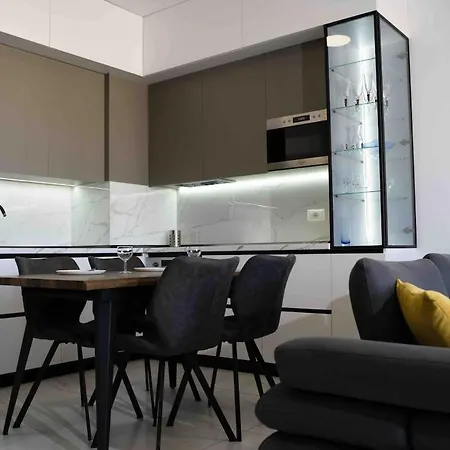 Appartement Hideaways , Breathtaking View & Free Parking Tirana