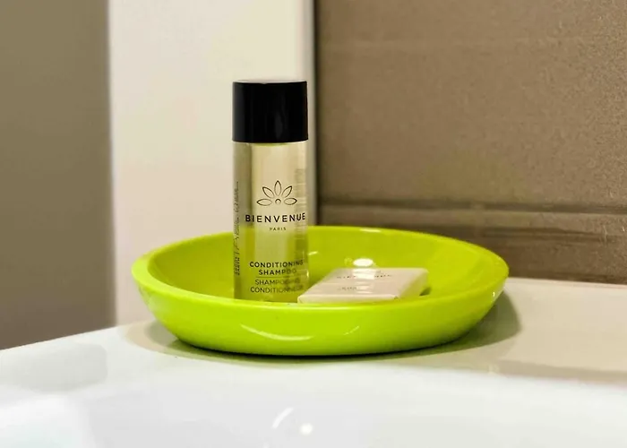 Hideaways , Breathtaking View & Free Parking Apartment